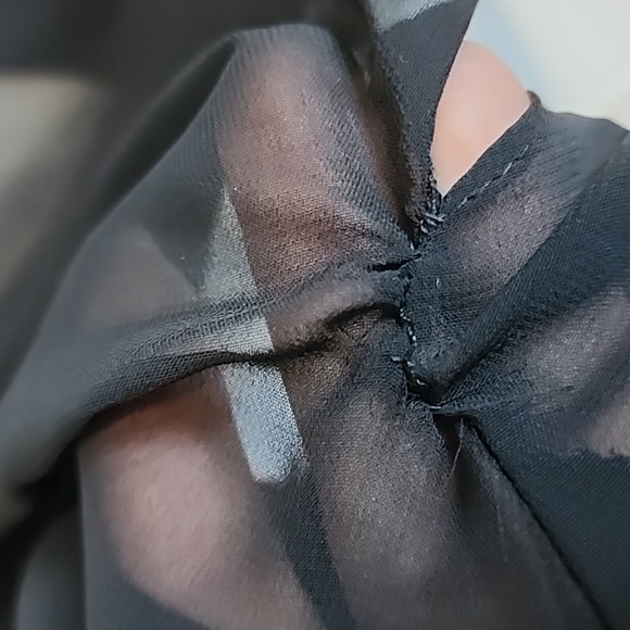 Adrianna PapellChiffon Capelet Dress/ 16W - Picture 6 of 17